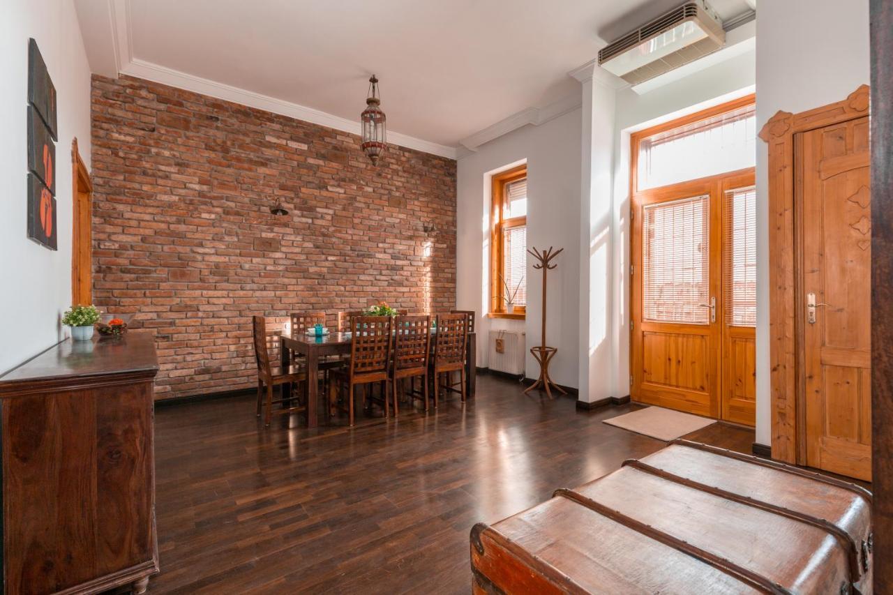 Supercentral Spacious Apartment Budapest Kültér fotó