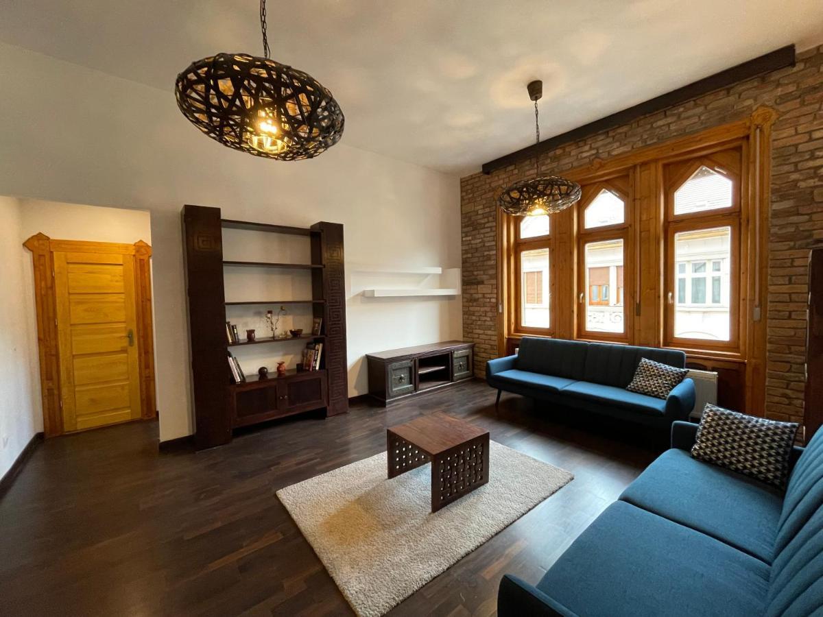 Supercentral Spacious Apartment Budapest Kültér fotó