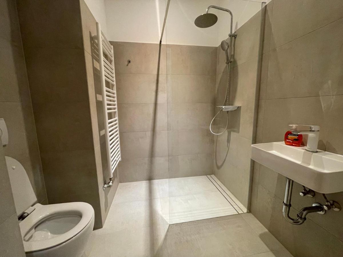 Supercentral Spacious Apartment Budapest Kültér fotó